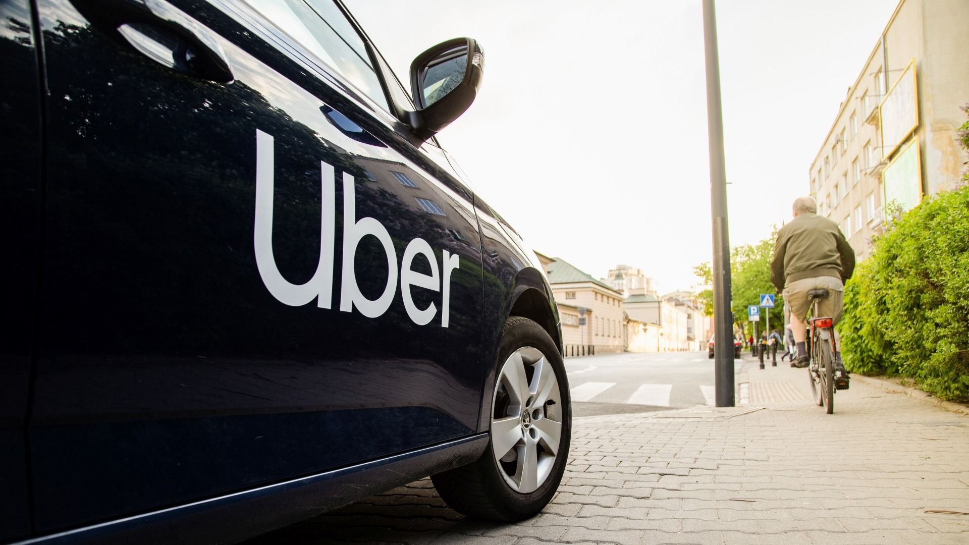 Nova modalidade de Uber Black permite reservar motoristas particulares por até 4 horas