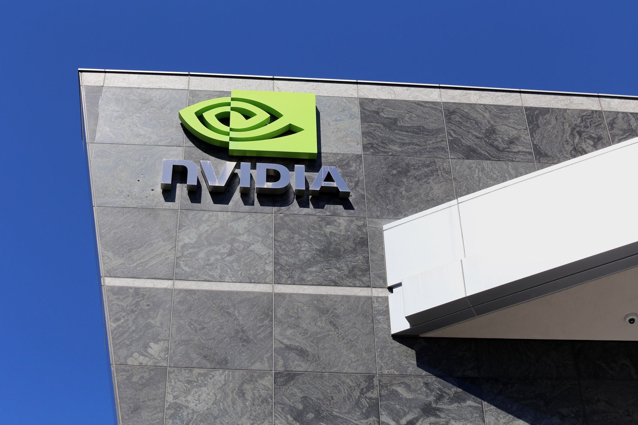 Nvidia e Foxconn planejam usar robôs humanoides em nova fábrica nos Estados Unidos