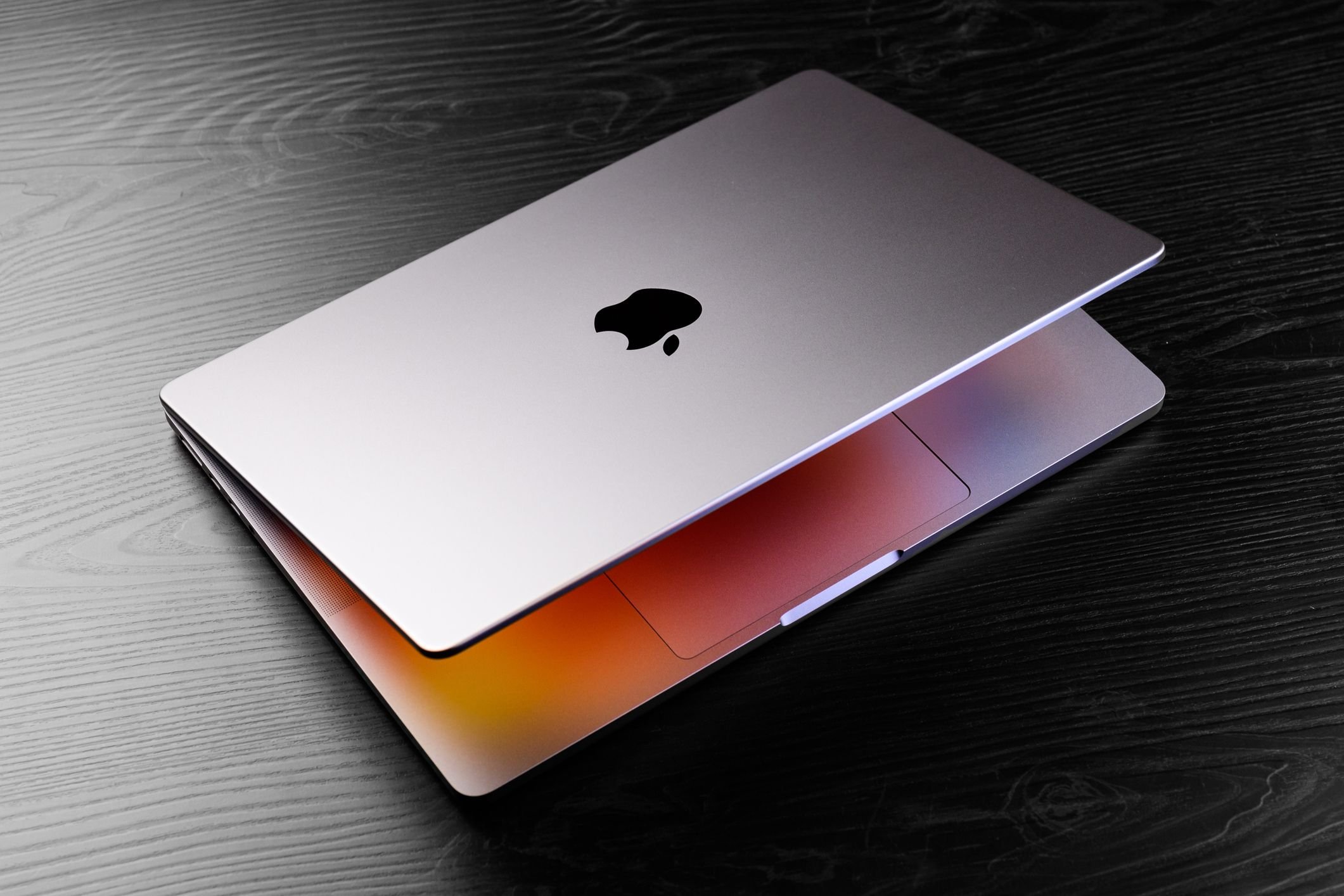 Apple deve lançar MacBook mais barato com chip do iPhone